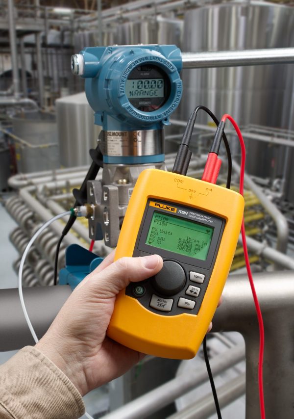 Fluke 709H Loop Calibrator with HART Communication Support