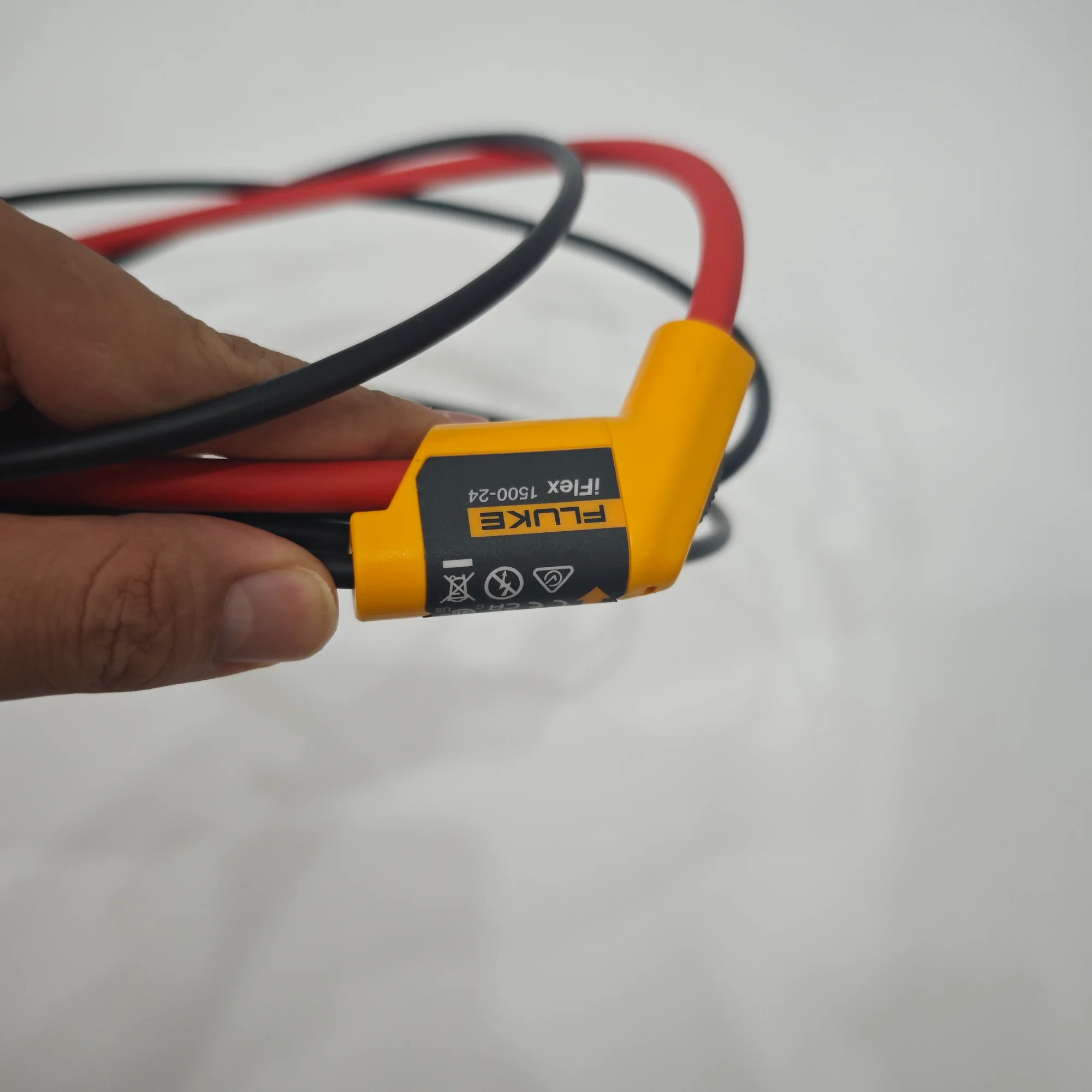 Fluke I17XX-FLEX1500/24 1500A 24-Inch iFlex Flexible Current Probe - Image 4