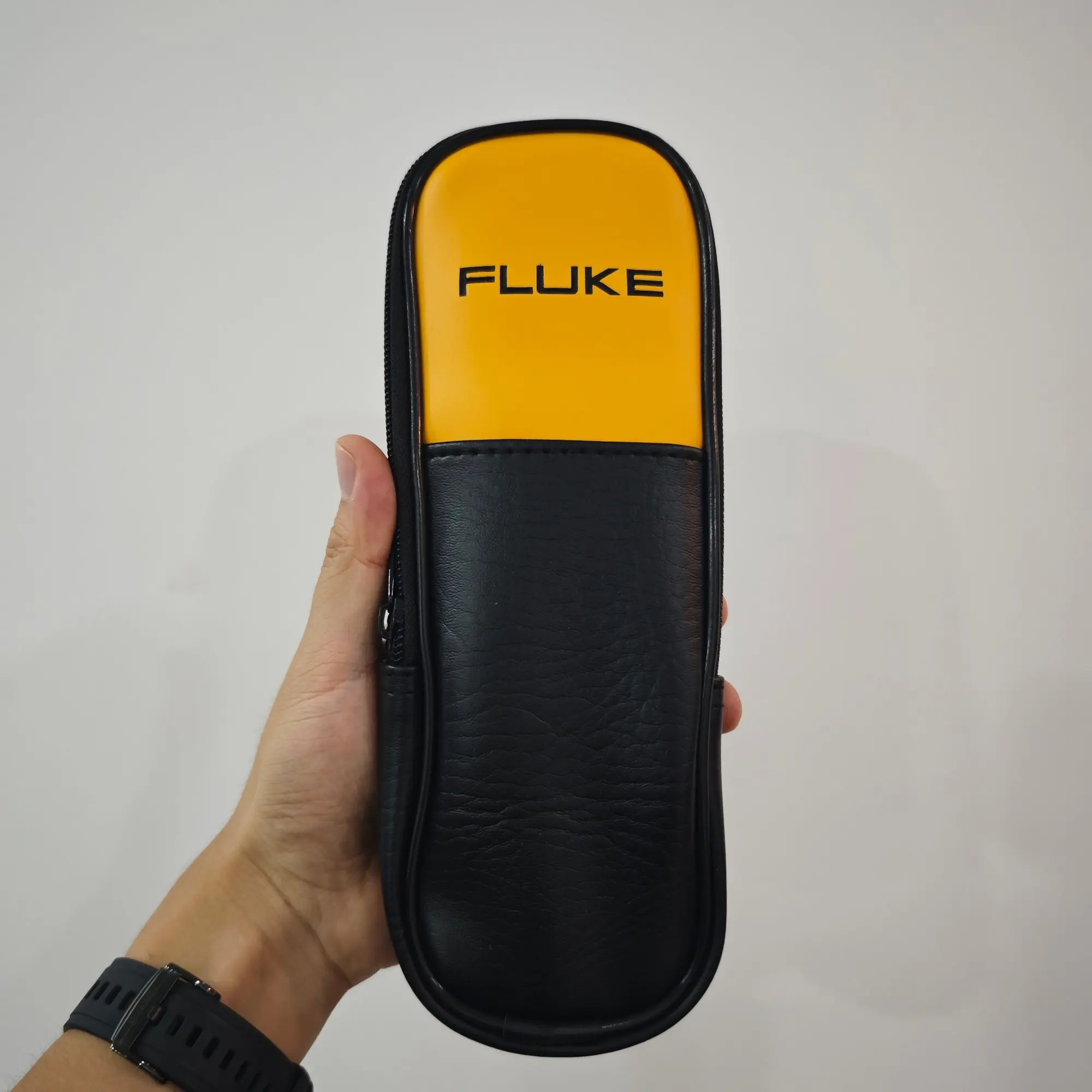 Fluke 317 True-RMS Clamp Meter - Image 4