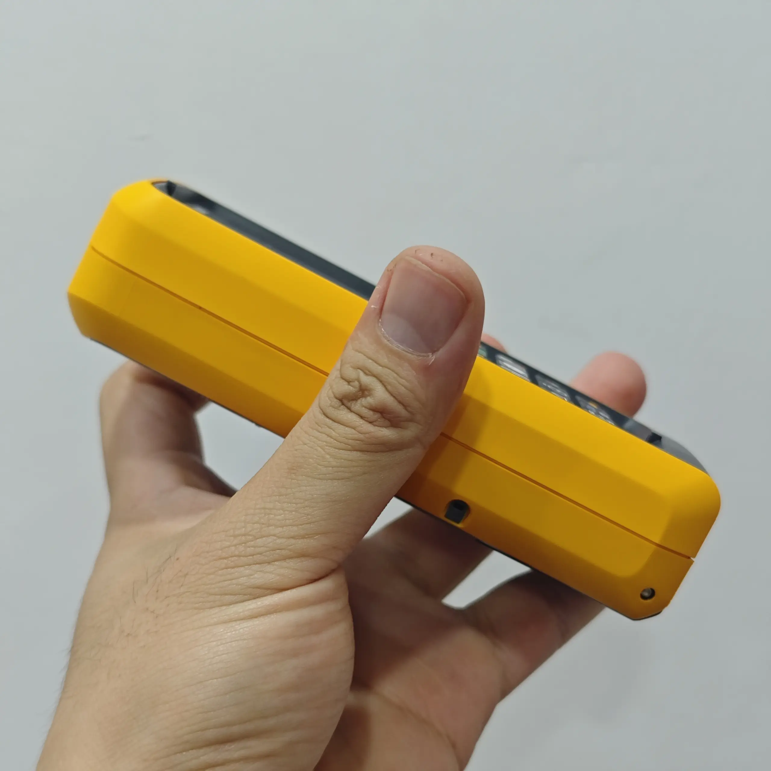 Fluke 424D Laser Distance Meter - Image 2