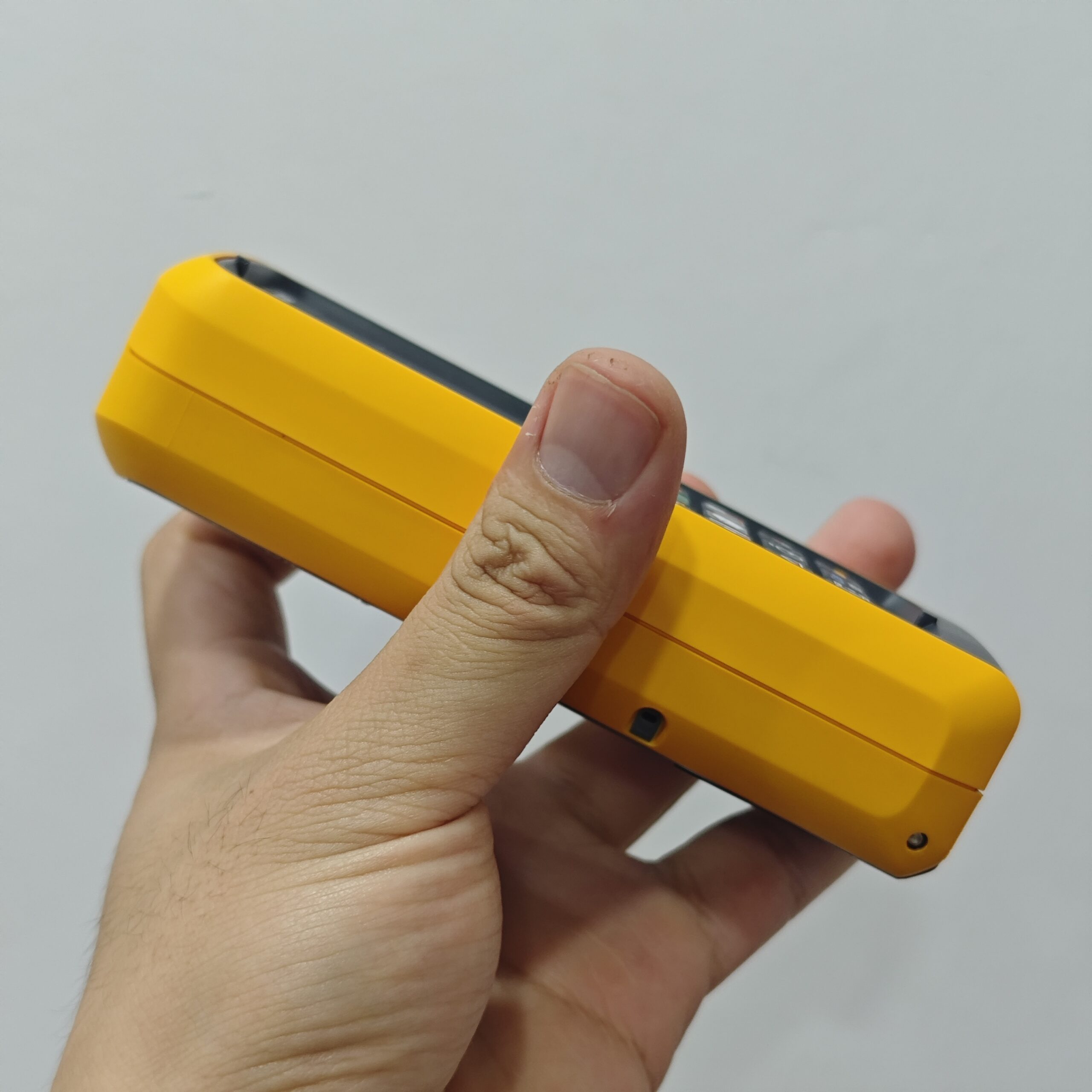 Fluke 424D Laser Distance Meter - Image 2