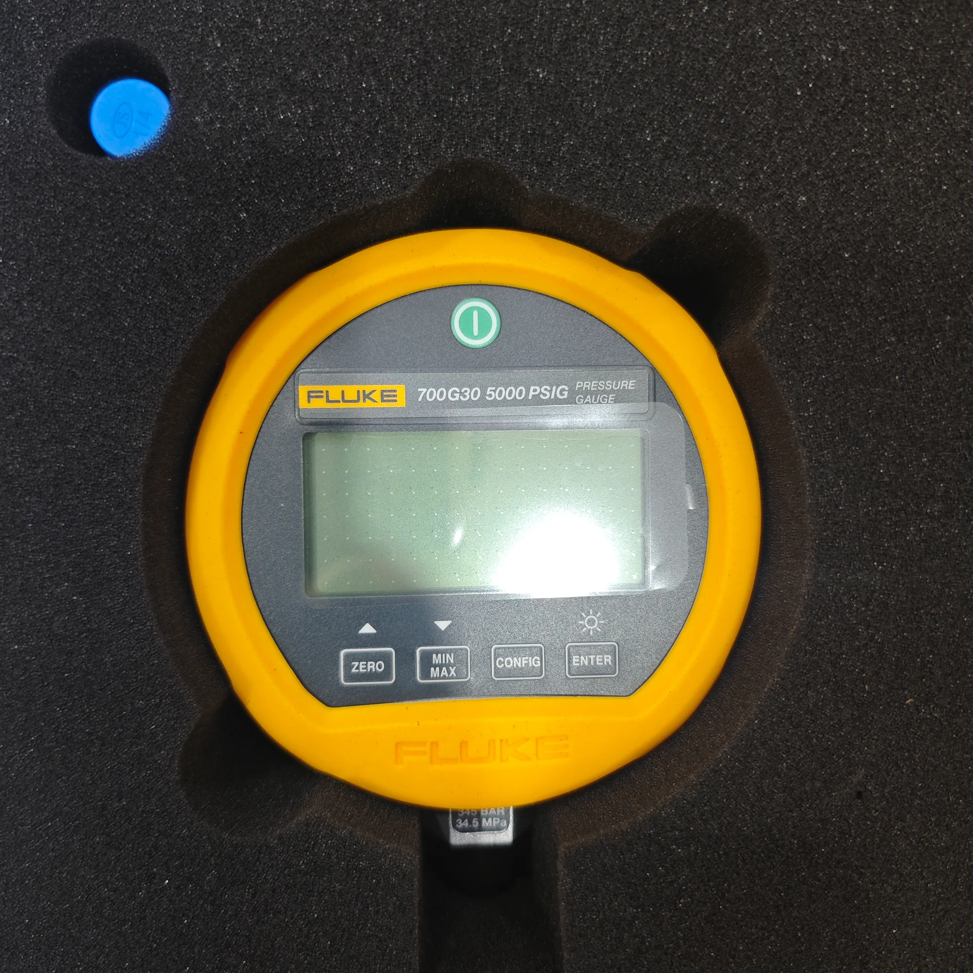 Fluke 700G30 5000 PSIG Precision Pressure Gauge Calibrator - Image 3