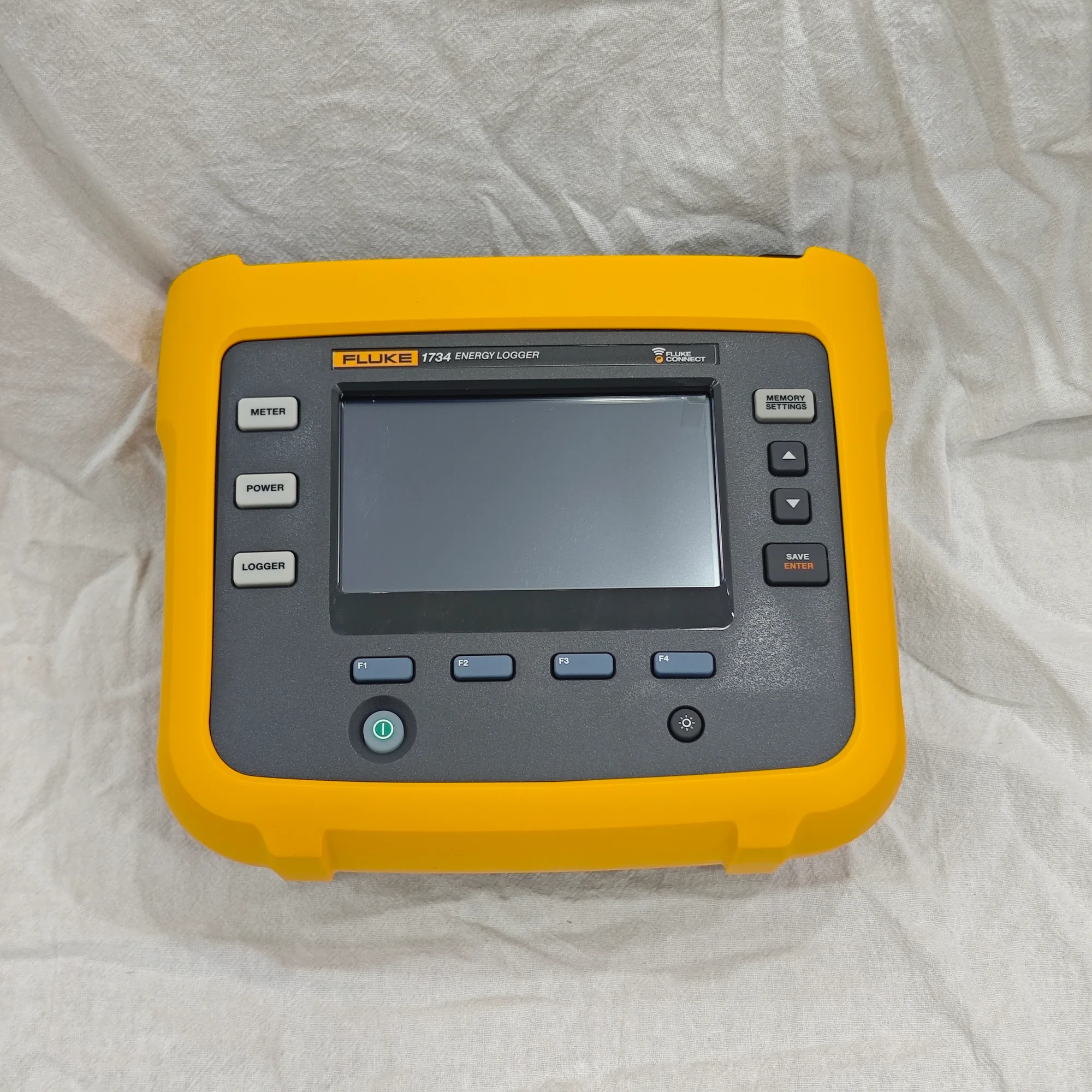 Fluke 1734 Three-Phase Electrical Energy Logger - Image 4