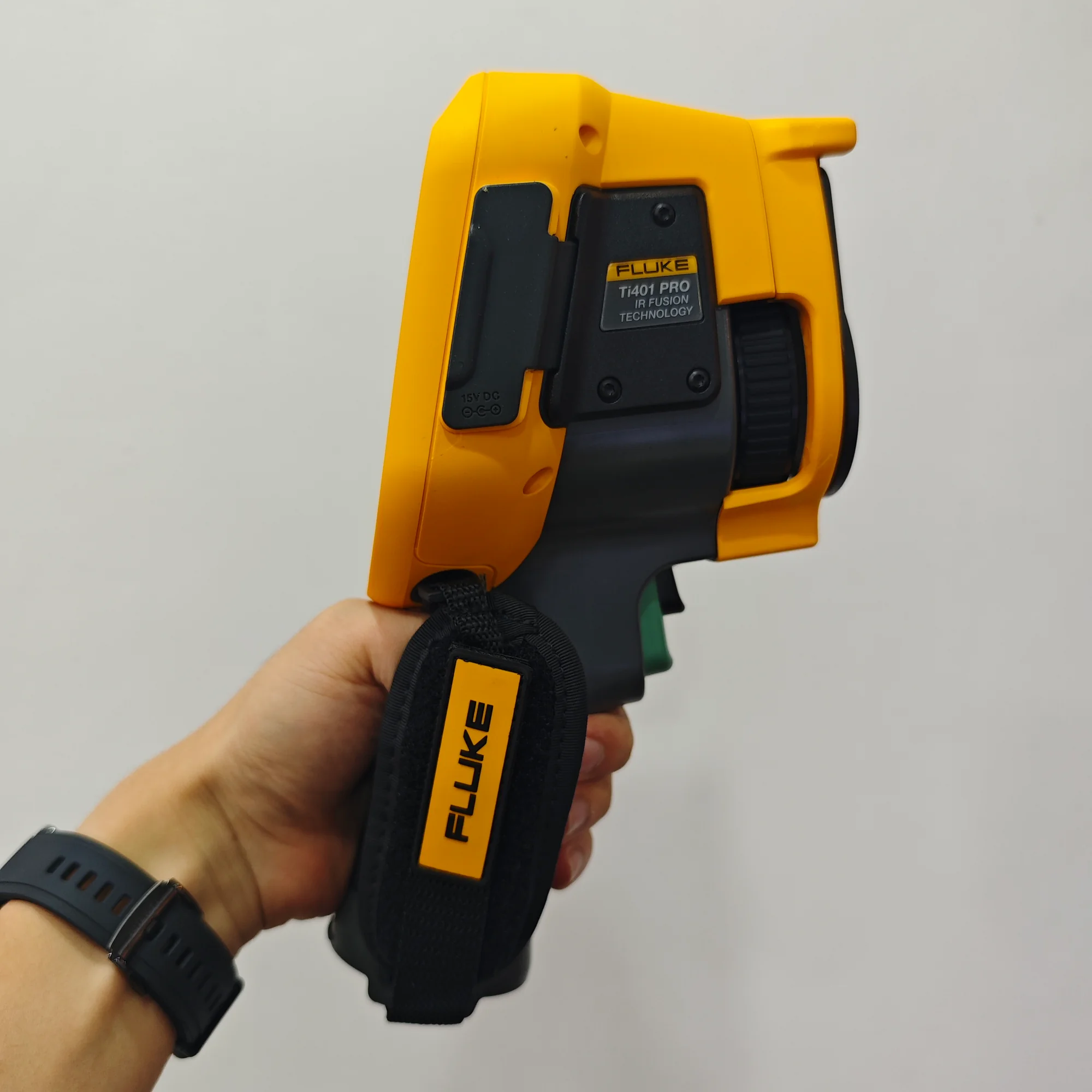 Fluke Ti401 PRO Thermal Camera - Image 3