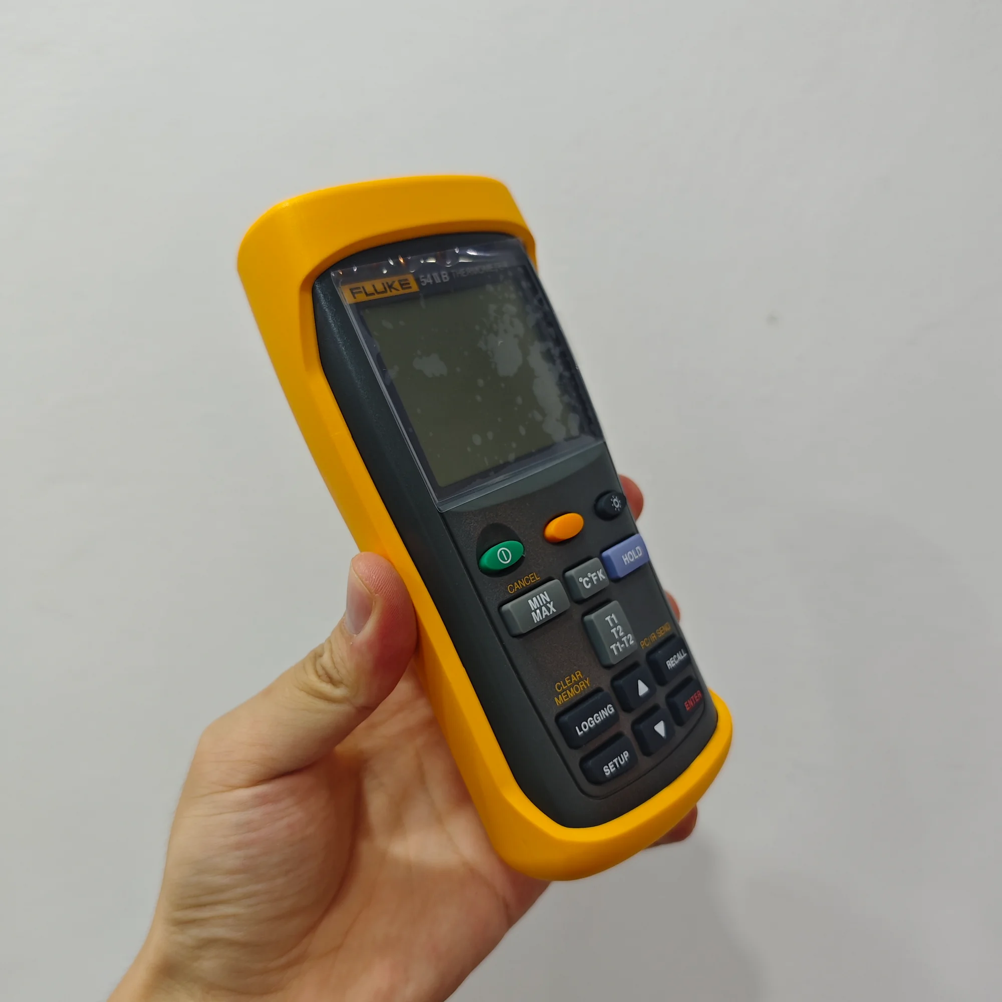 Fluke 54 II B Dual Input Data Logging Thermometer - Image 2