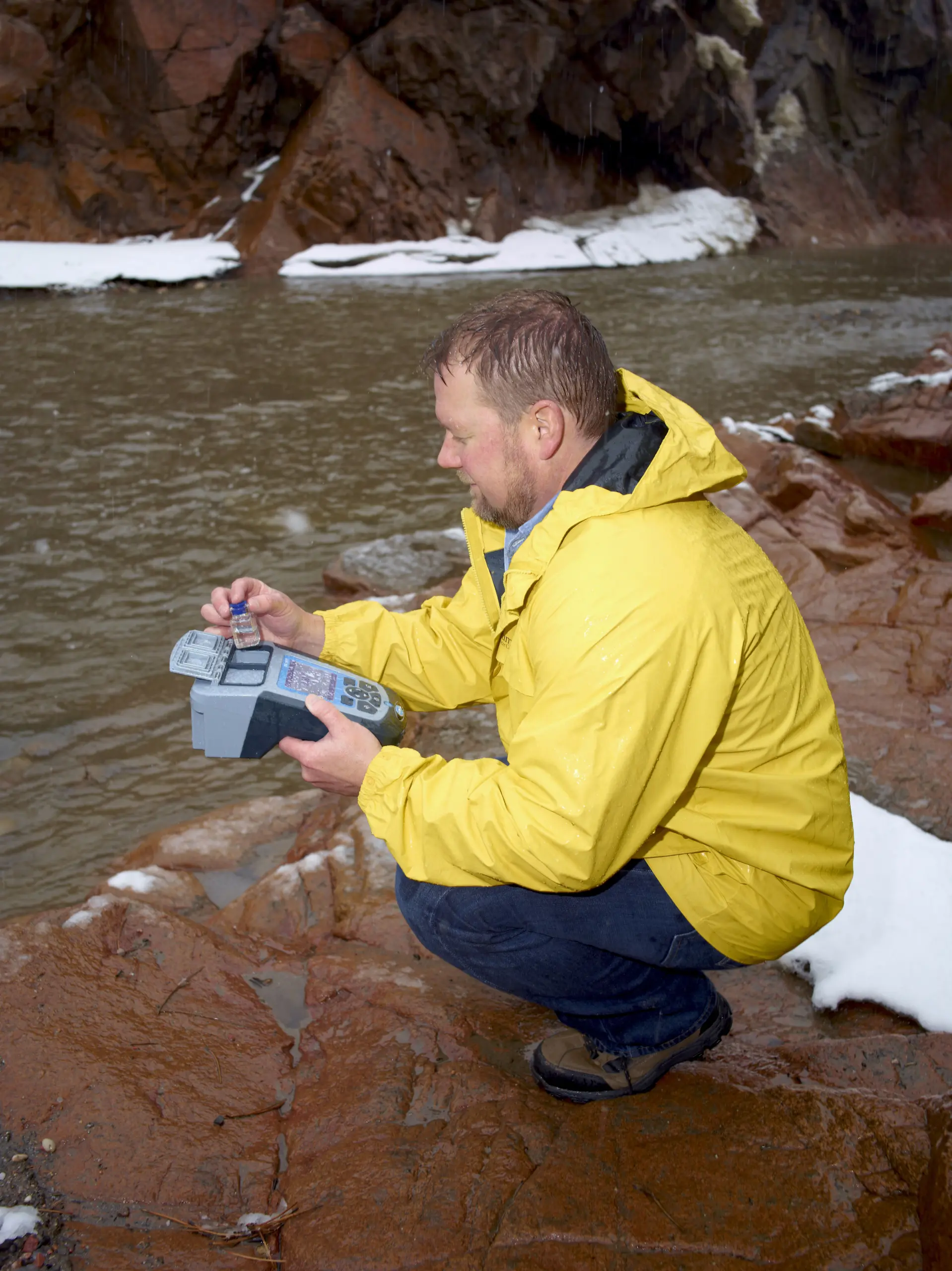 Hach DR1900 Portable Spectrophotometer - Image 3