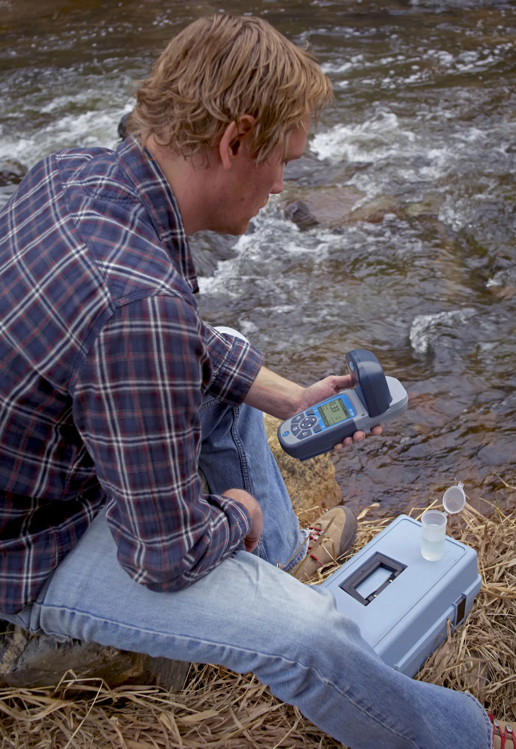 Hach DR900 Multiparameter Portable Colorimeter - Image 7