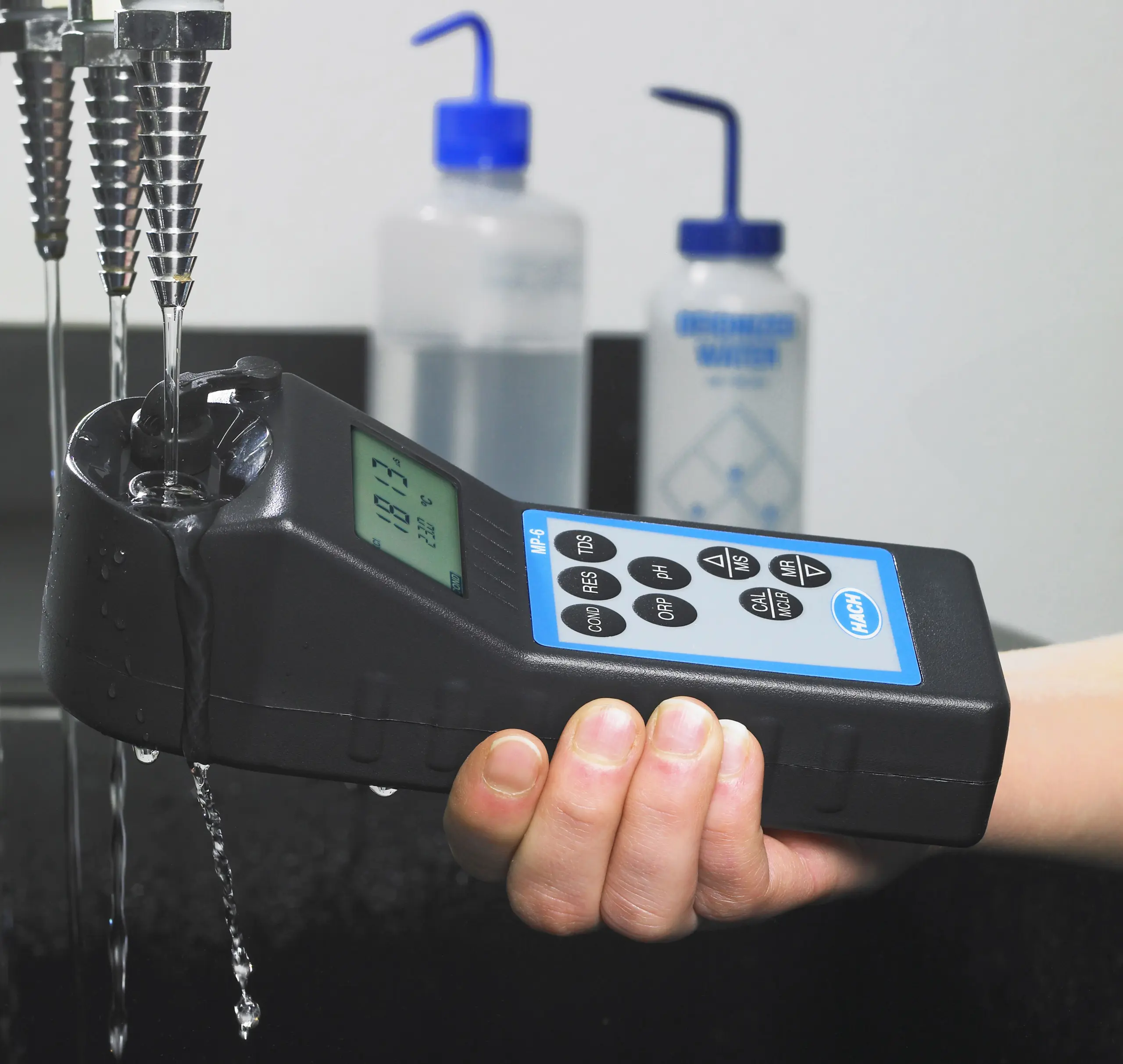 Hach HMP4 MP-4 Portable Meter - Image 3